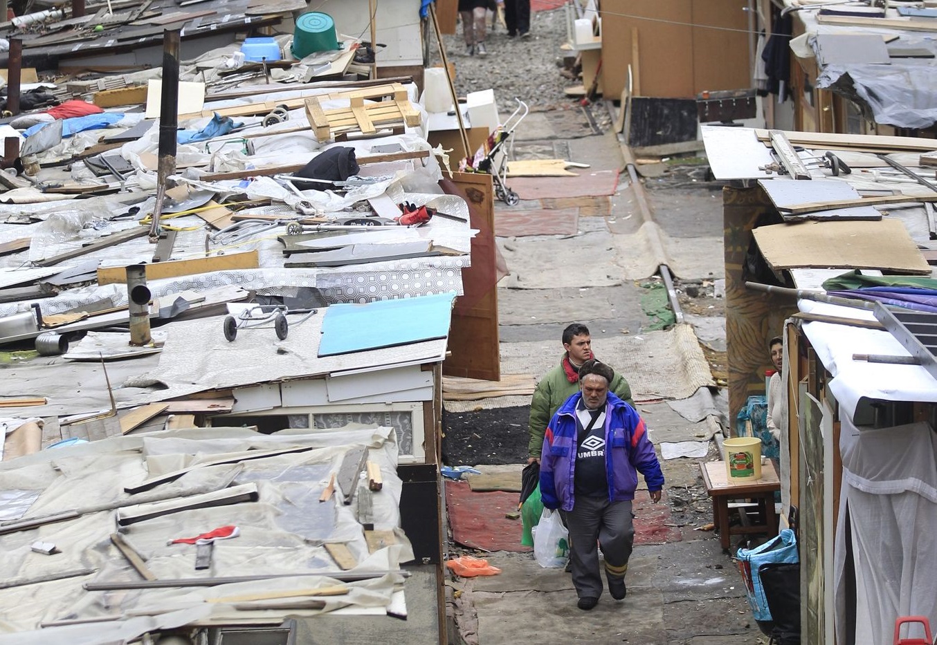 Communiqué Amnesty International – Pourquoi le bidonville de la Porte de Clignancourt ne doit pas être détruit